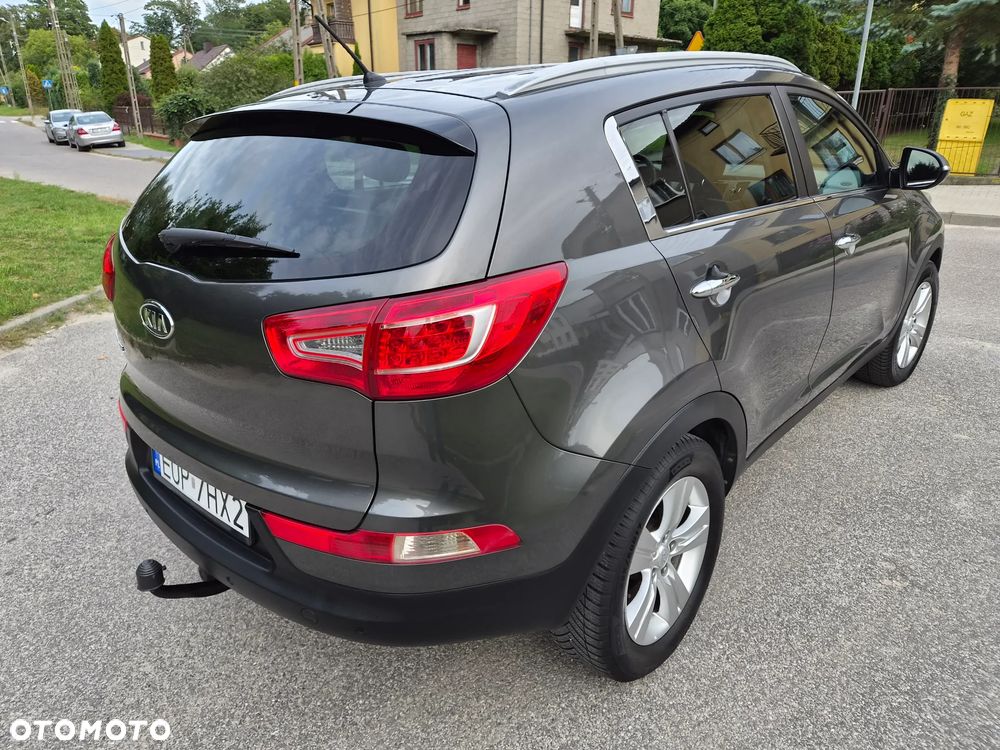 Kia Sportage 2.0 L - 17