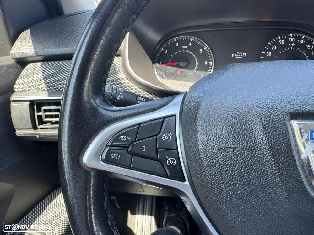 Dacia Jogger 1.0 ECO-G Essential 7L Bi-Fuel - 32
