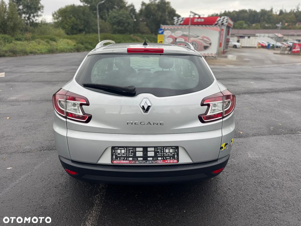 Renault Megane 1.6 16V Authentique Euro5 - 11