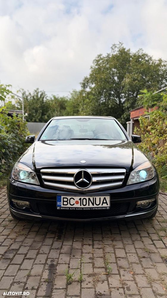 Mercedes-Benz C - 9