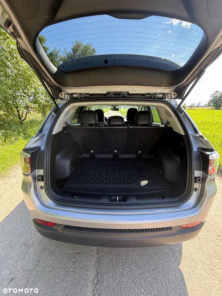 Jeep Compass - 13