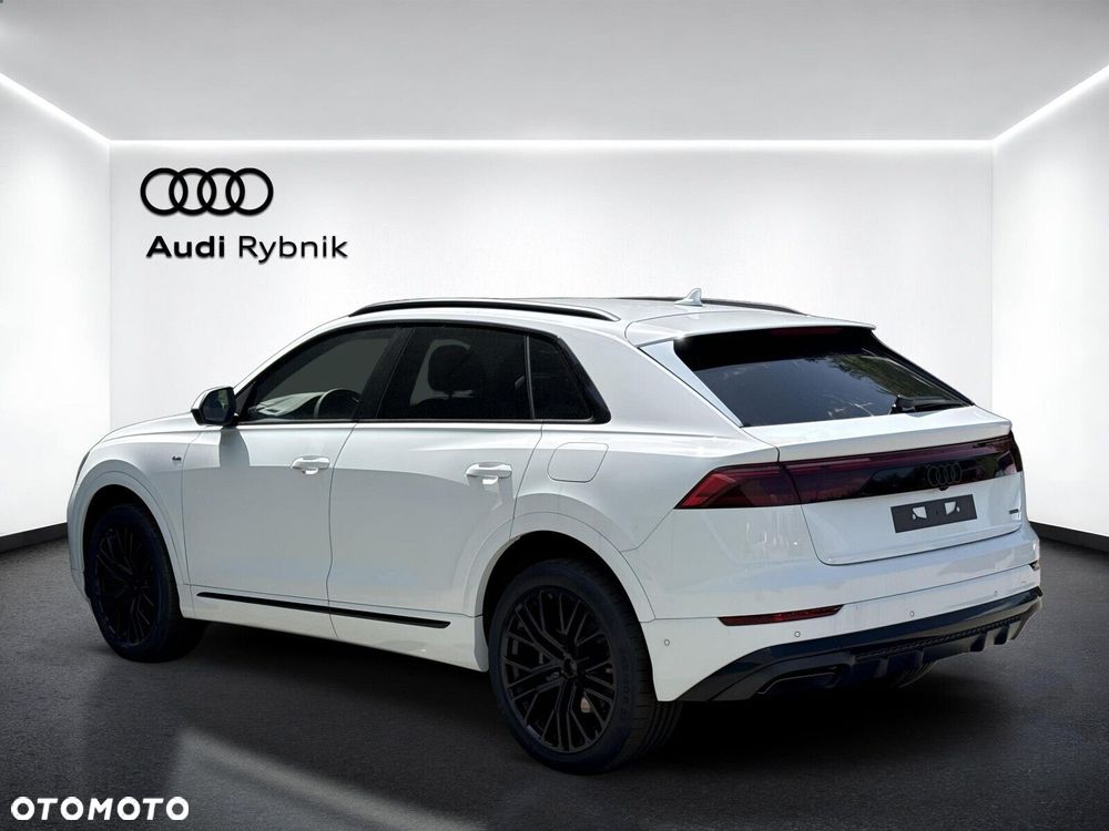 Audi Q8 - 4