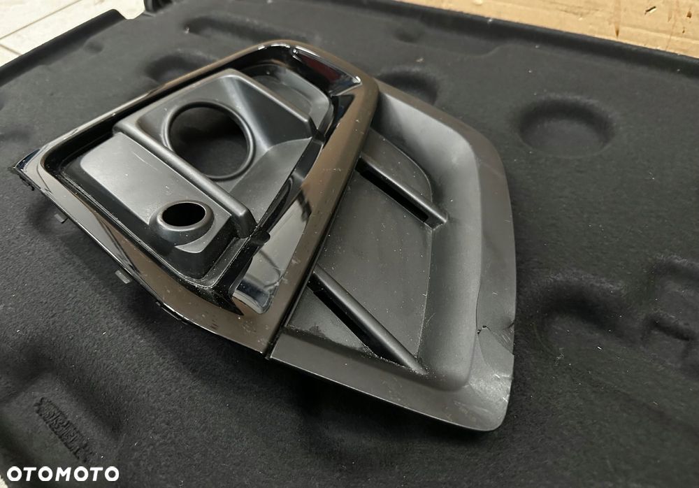 audi q5 ii 80a 21- kratka prawa ramka 80a807680ag s line 80a807680ag - 2
