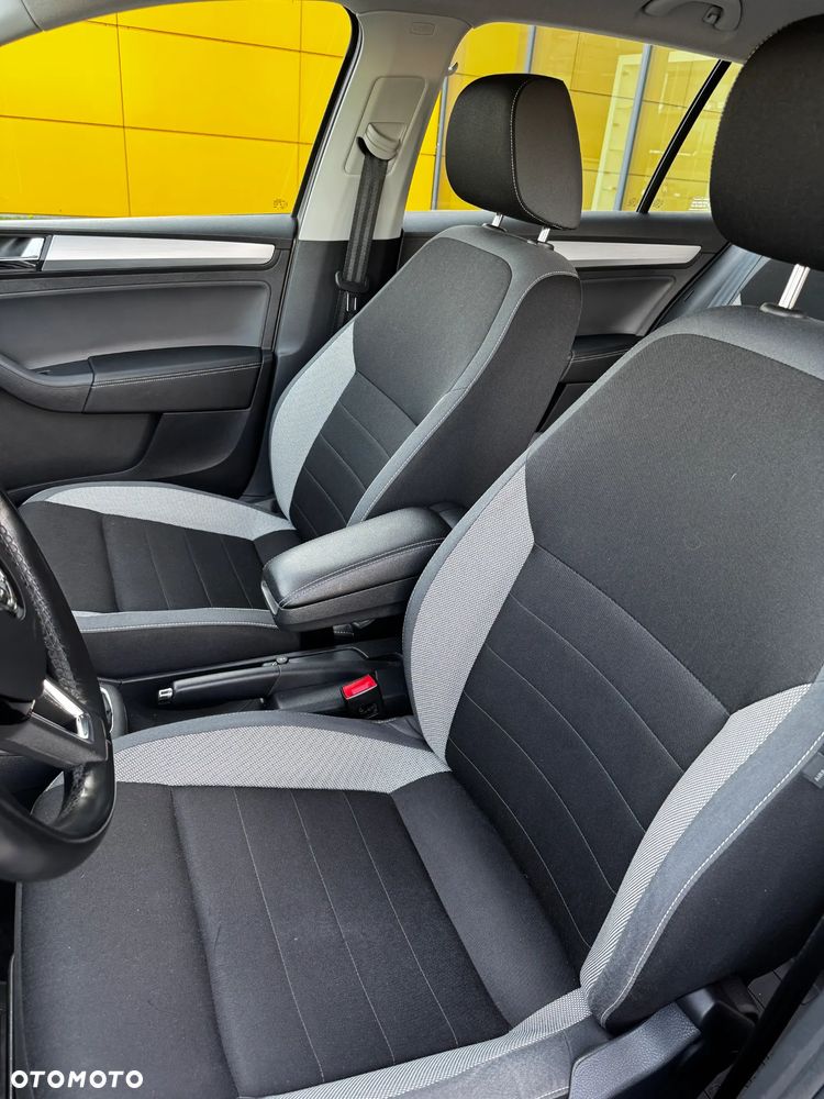 Skoda RAPID 1.0 TSI Ambition - 22