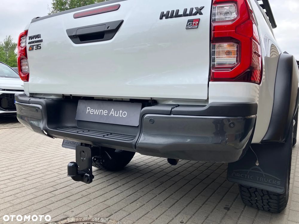 Toyota Hilux 2.8 D-4D Double Cab GR Sport 4x4 - 9