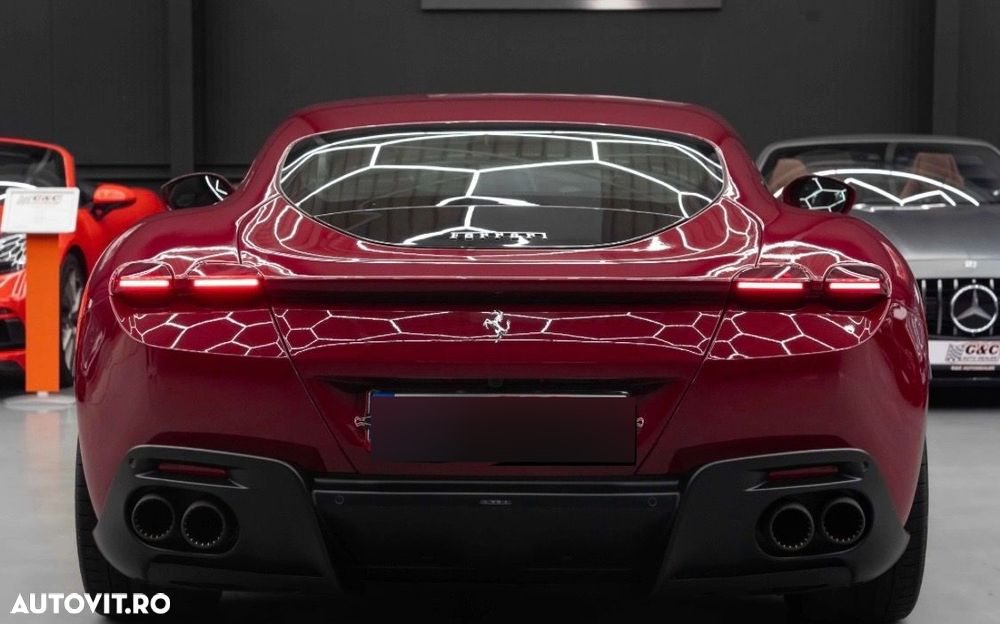 Ferrari Roma - 14