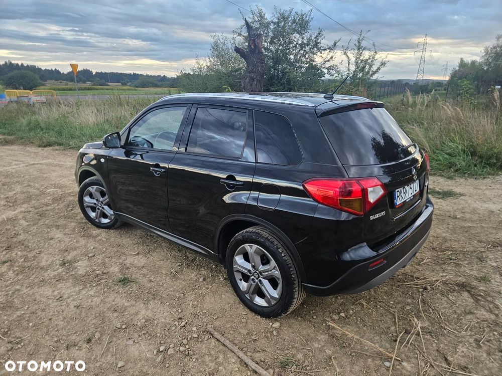 Suzuki Vitara 1.6 Elegance 2WD - 3