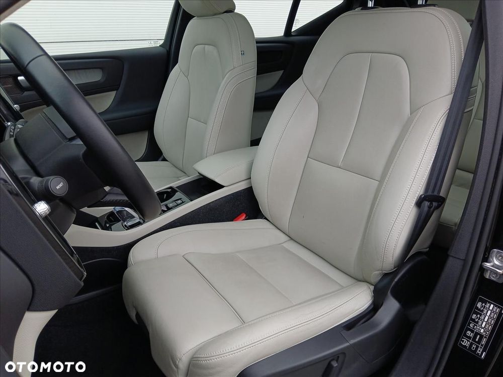 Volvo XC 40 - 9