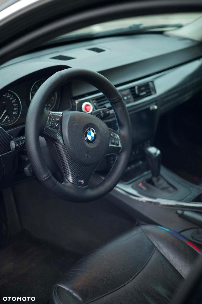 BMW Seria 3 325xi - 24