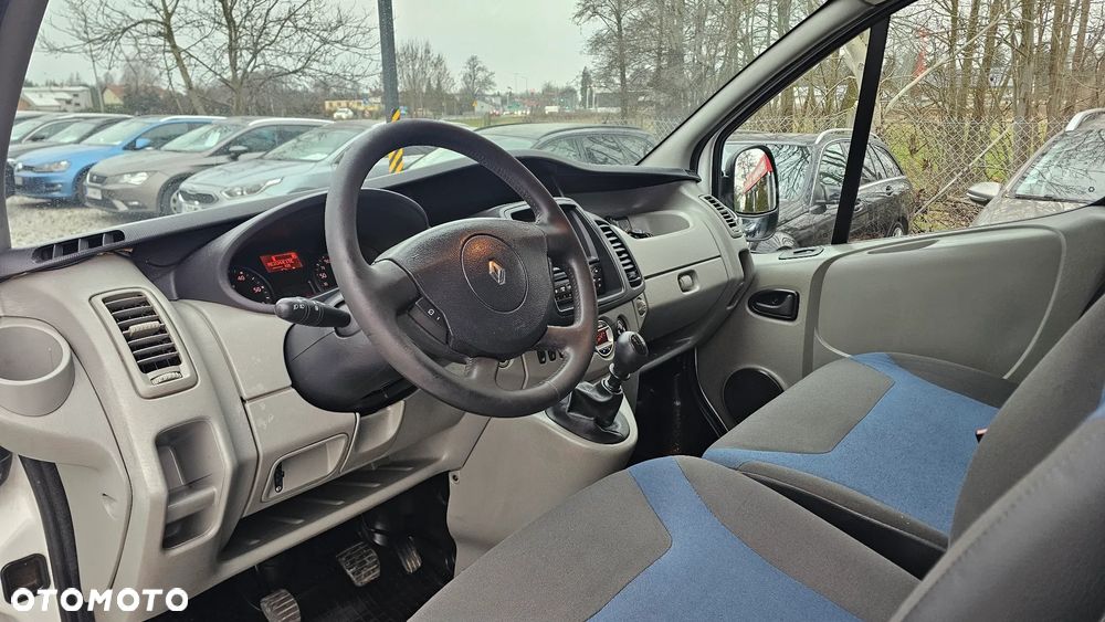 Renault TRAFIC - 10