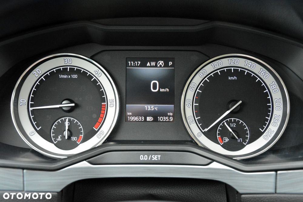 Skoda Superb 2.0 TDI Ambition DSG7 - 21
