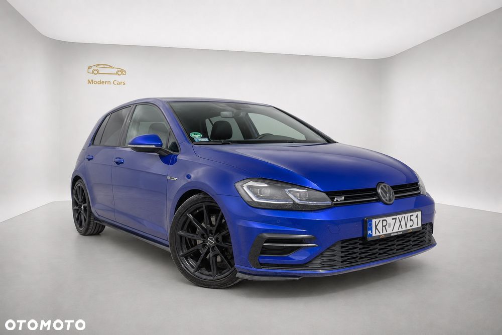 Volkswagen Golf - 1