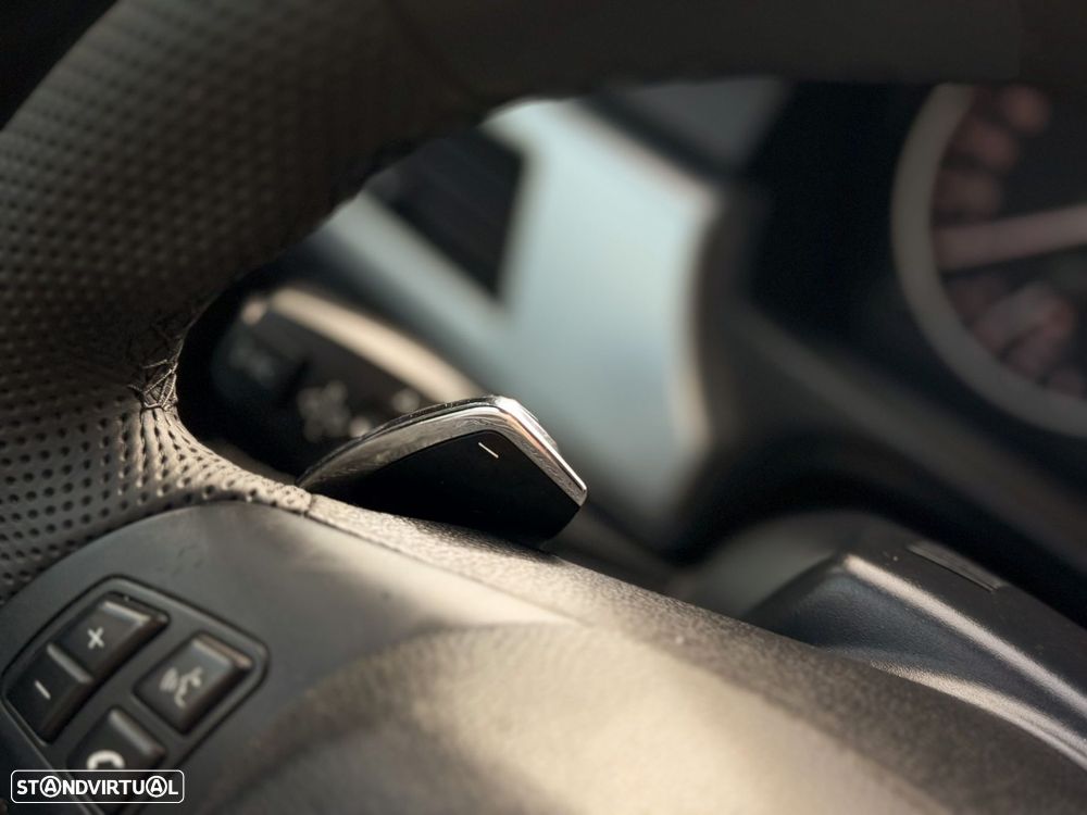 BMW 320 d Cabrio Auto - 35