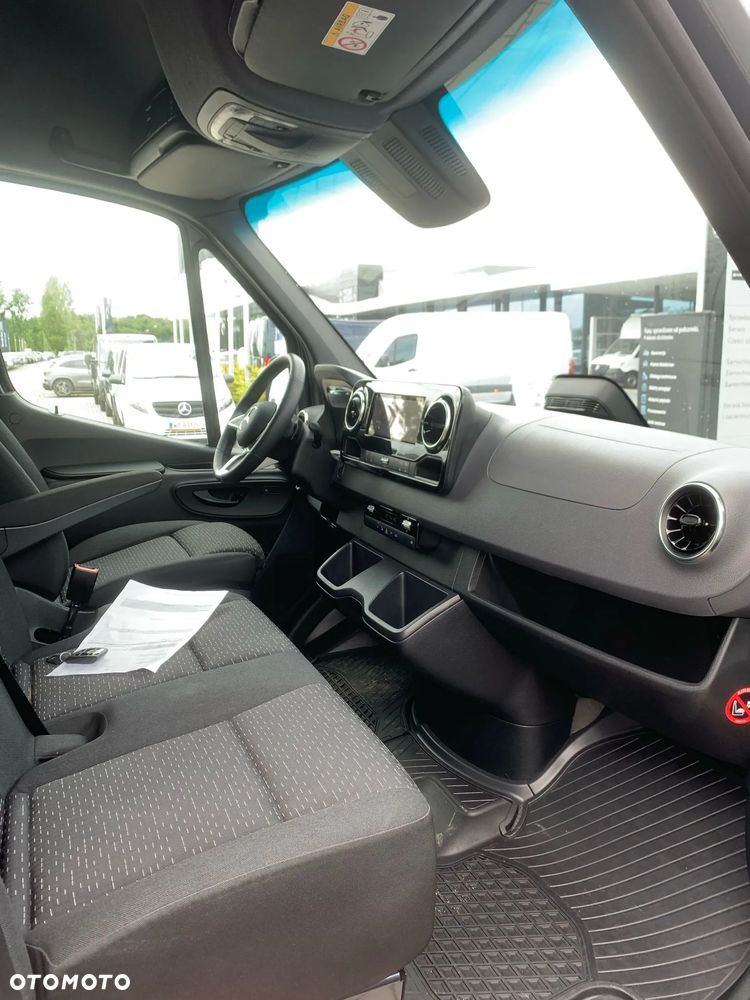 Mercedes-Benz SPRINTER 319 EXTRA LONG - 16