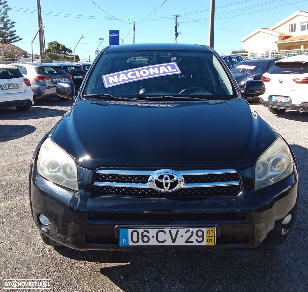 Toyota RAV4 2.2 D-4D X - 2