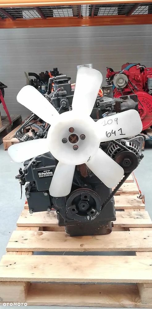 SILNIK PERKINS 104-19 KF30265U 31,7 kW 13740 netto - 2