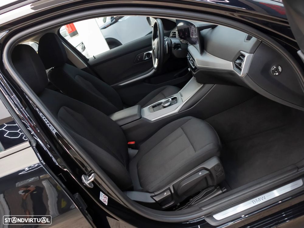 BMW 318 d Auto - 16