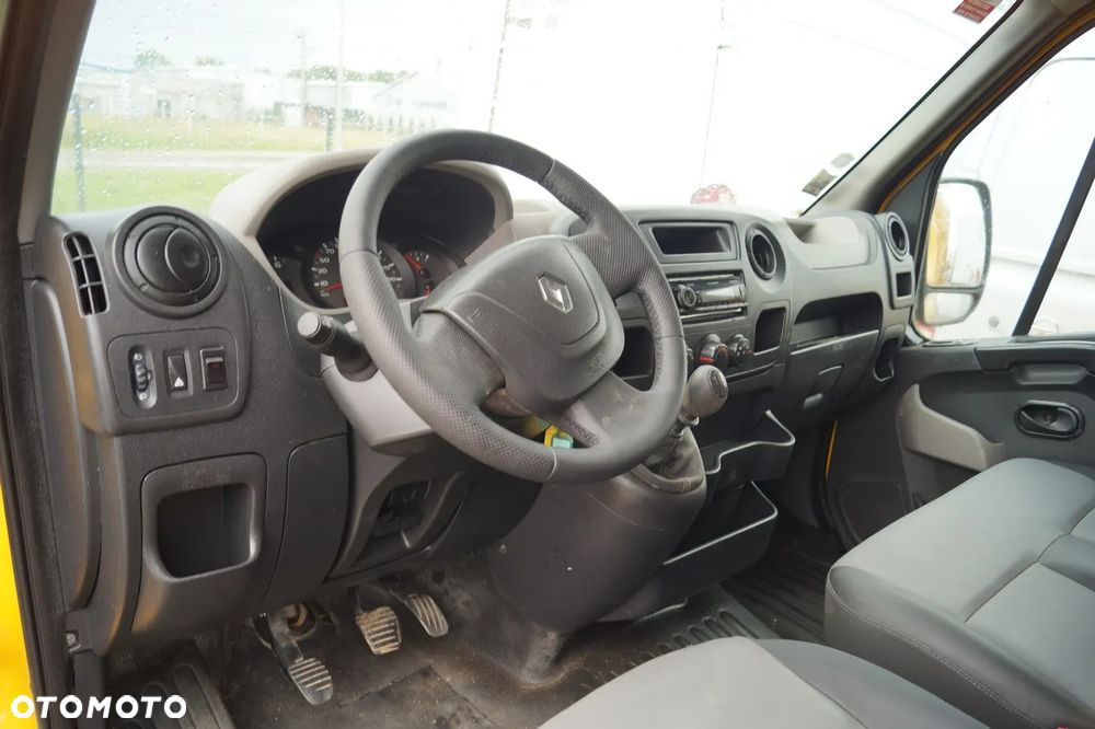 Renault Master - 18
