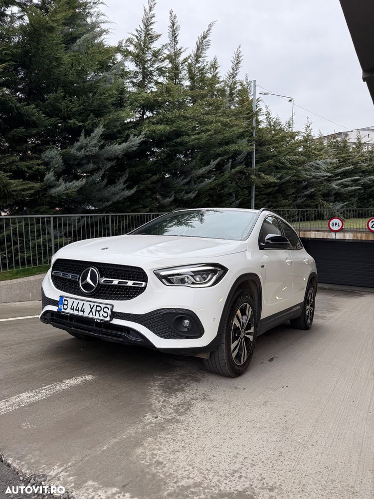 Mercedes-Benz GLA 250 e 8G-DCT Edition Plug-in-Hybrid - 2