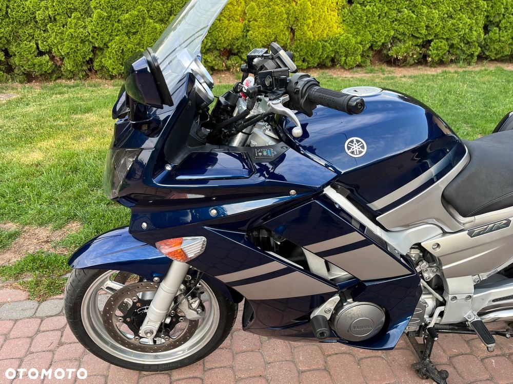 Yamaha FJR - 26