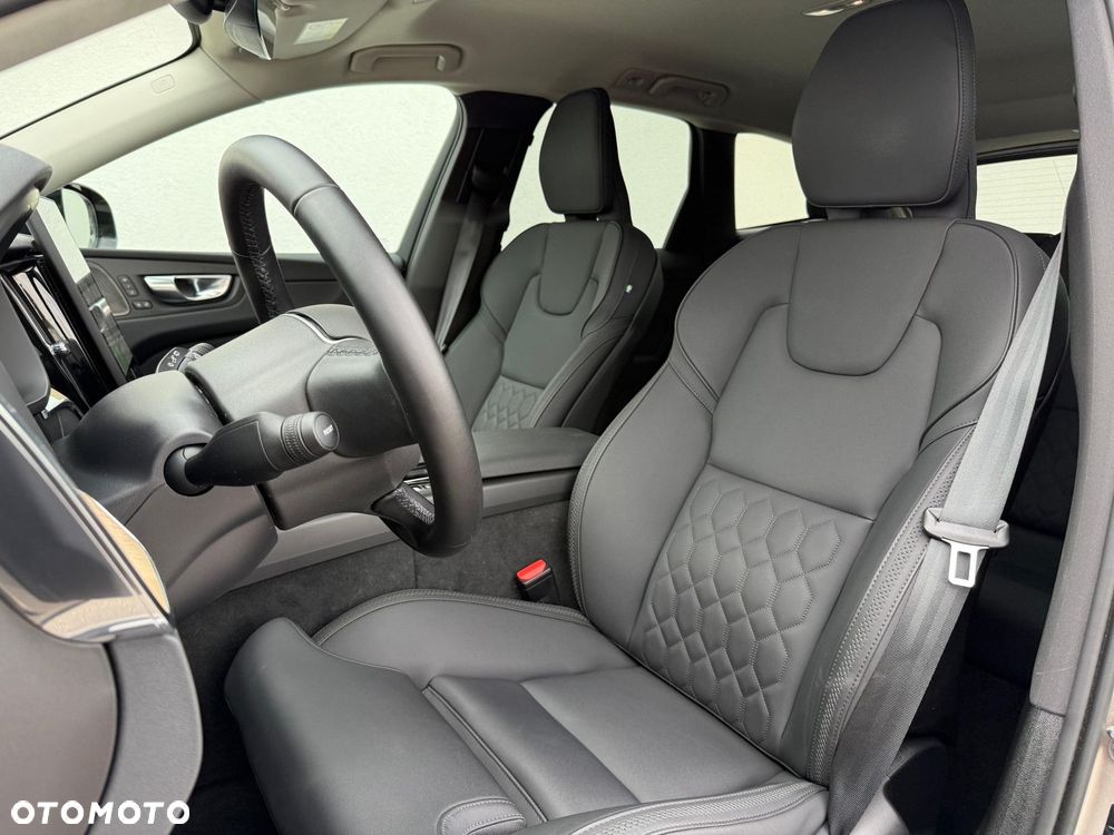 Volvo XC 60 - 16