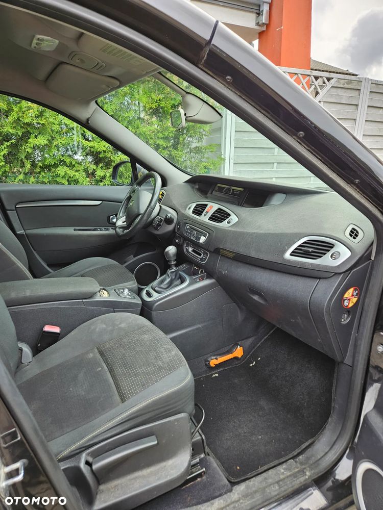 Renault Scenic 1.9 dCi Emotion - 15