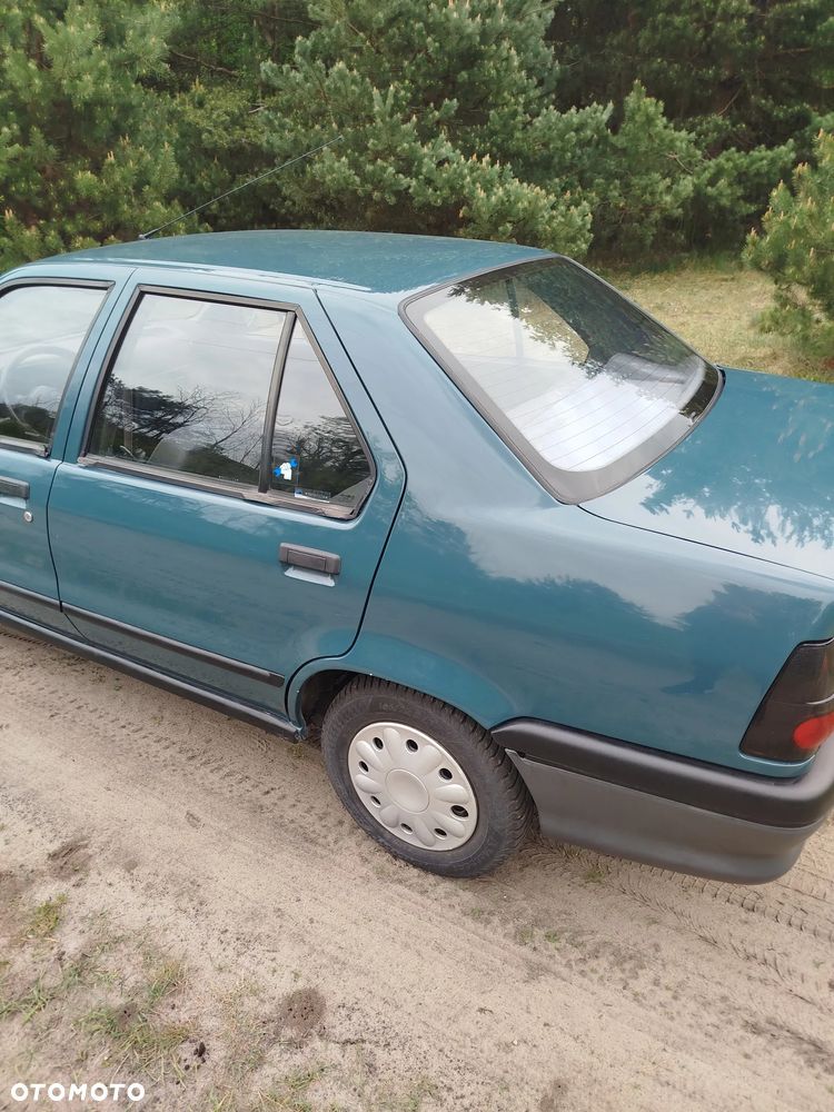 Renault 19 1.4 GTR - 11