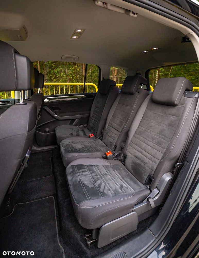 Volkswagen Touran 1.4 TSI BMT Highline DSG - 19
