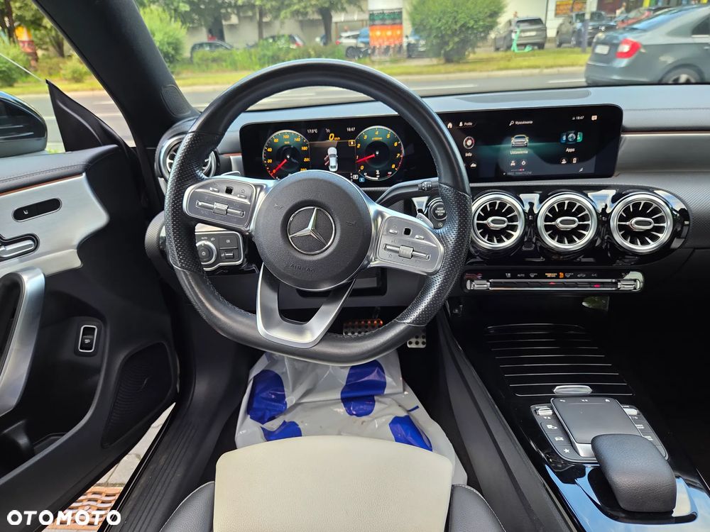 Mercedes-Benz CLA 220 4-Matic AMG Line 7G-DCT - 7