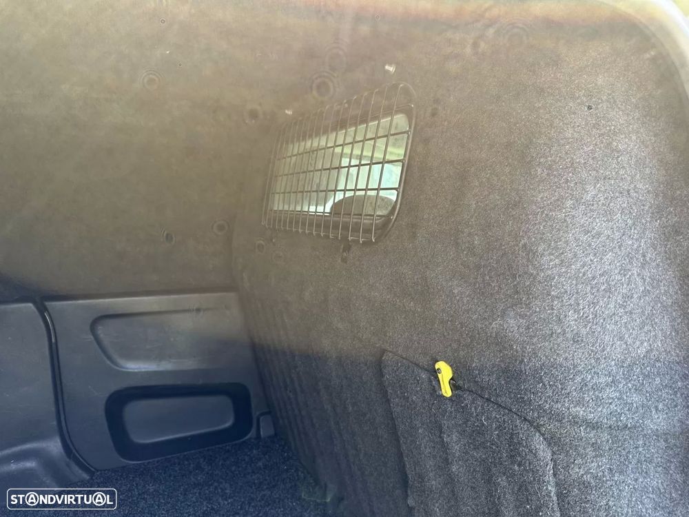 Peugeot partner 1.5 hdi 3 lugares - 39