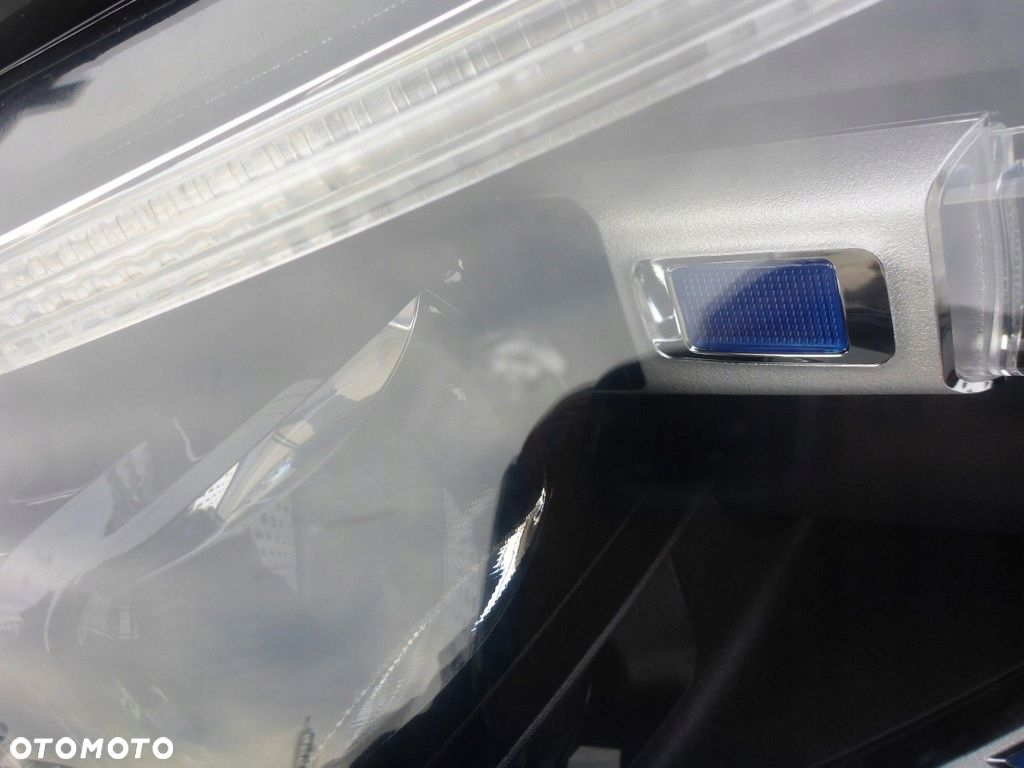 Mercedes C W223 Reflektor Prawy A2239063405 - 3