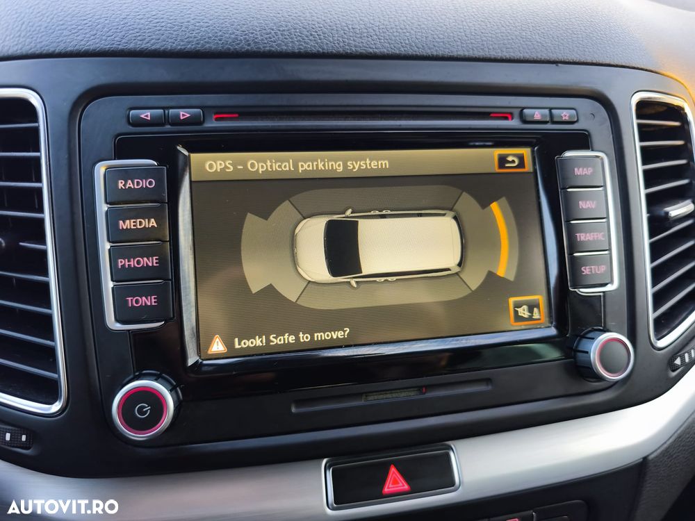 Volkswagen Sharan 2.0 TDI DSG BlueMotion Technology Highline - 36