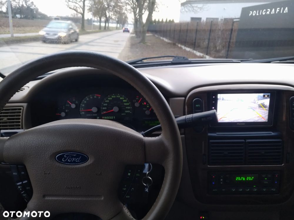 Ford Explorer 4.0 AWD - 13