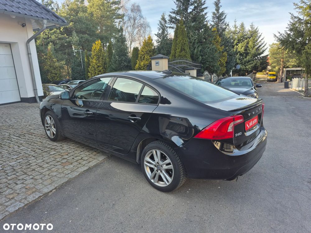 Volvo S60 D3 Momentum - 9