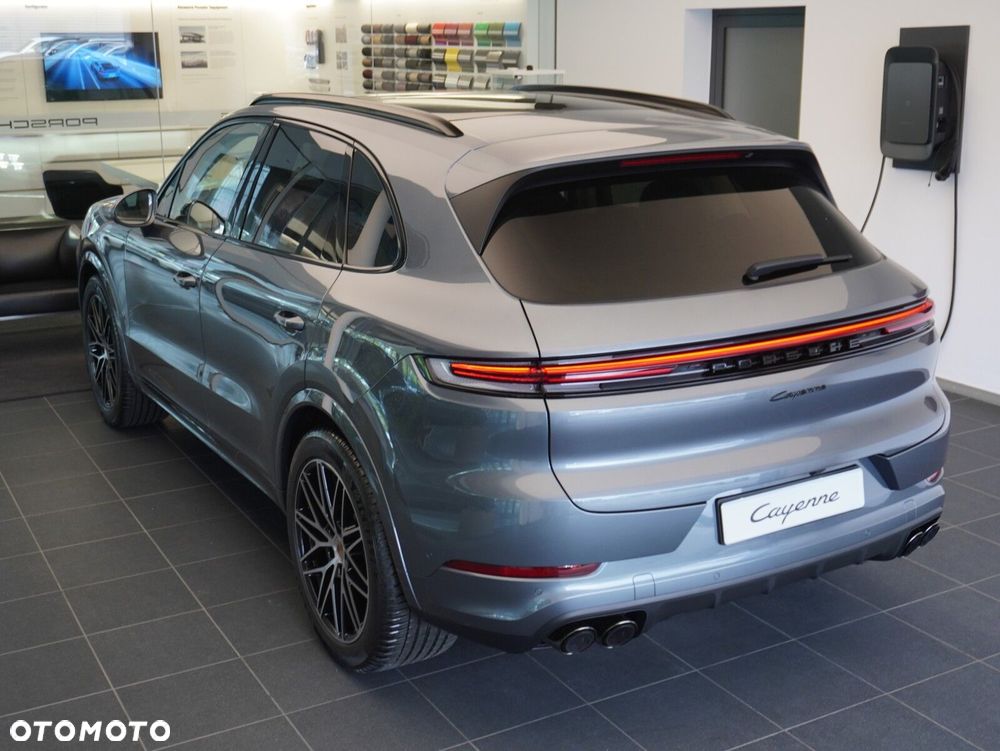 Porsche Cayenne Black Edition - 18