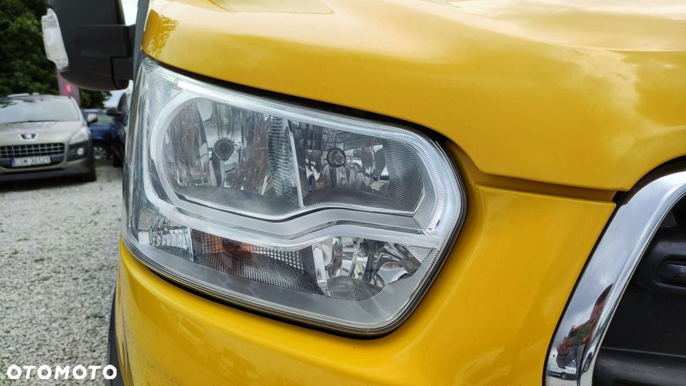Ford Transit - 17