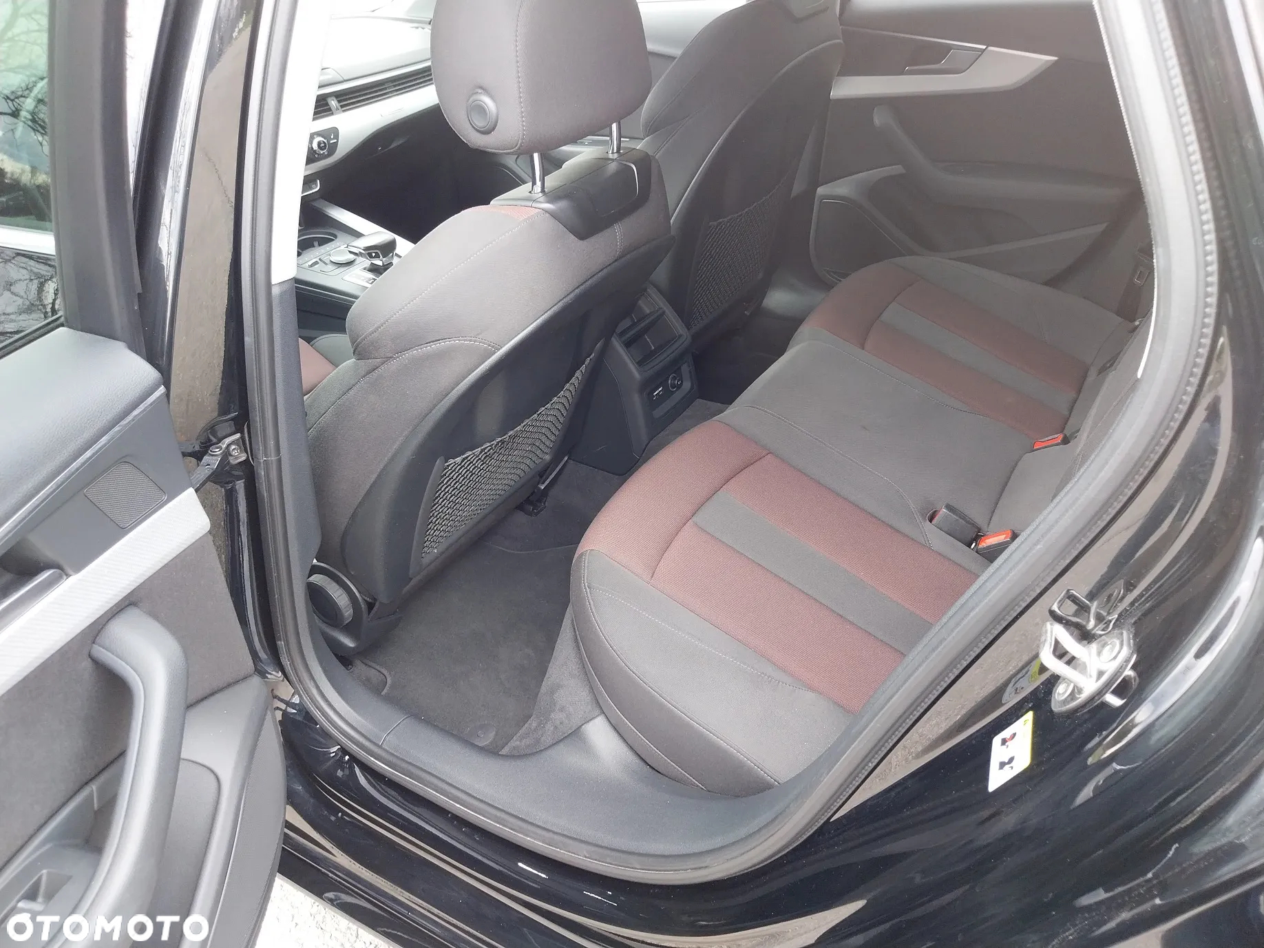 Audi A4 Avant 40 TDI S tronic S line - 12