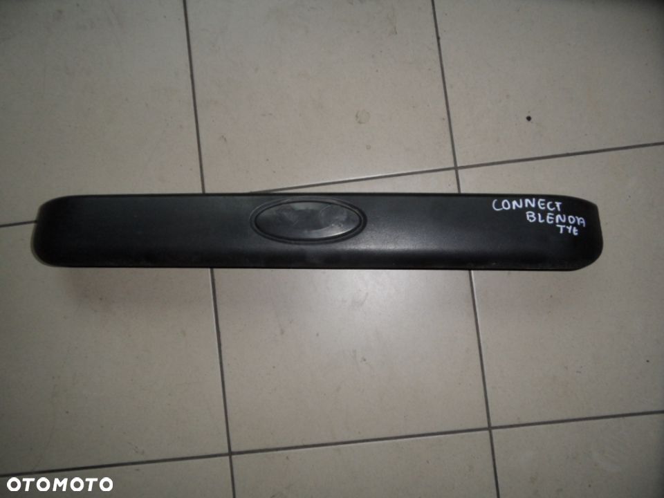 BLENDA LISTWA KLAPY BAGAZNIK FORD CONNECT - 1