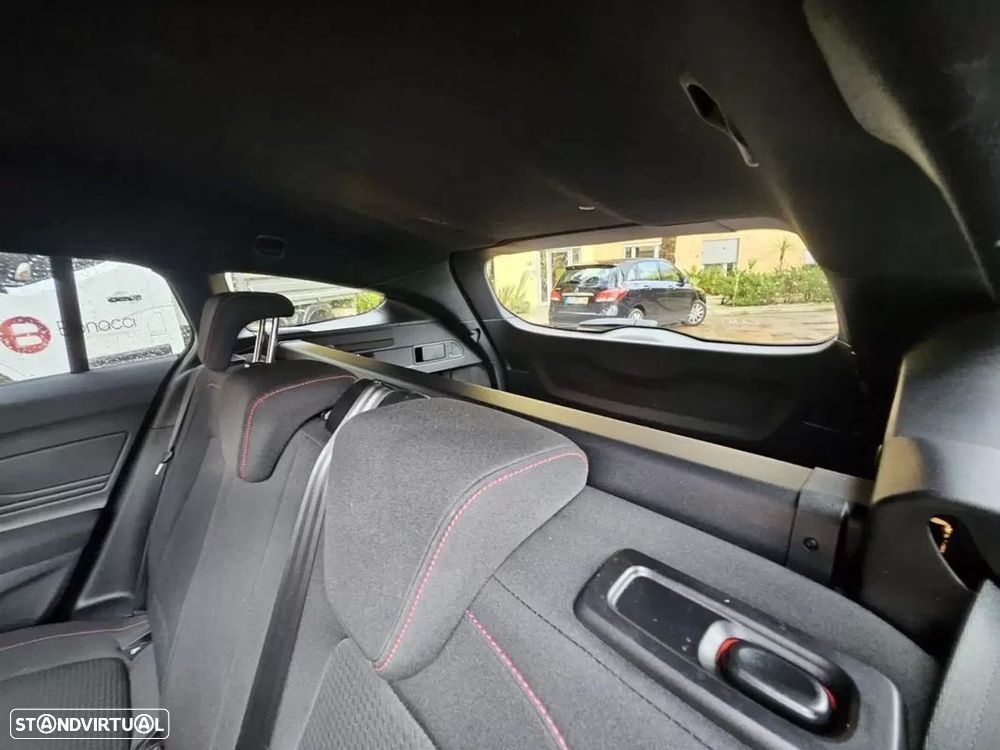 Ford Focus SW 1.0 EcoBoost MHEV ST-Line X - 13