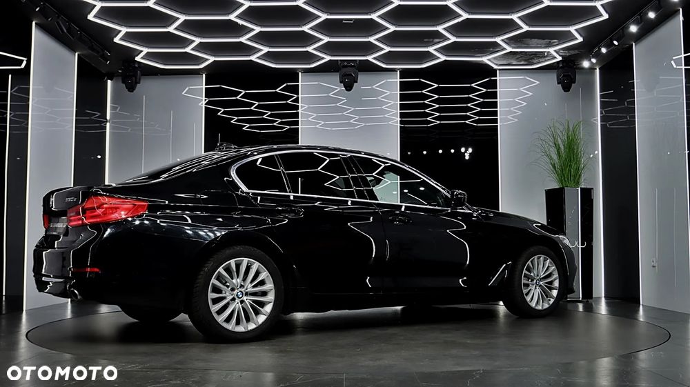 BMW Seria 5 ver-530e-xdrive-phev - 9