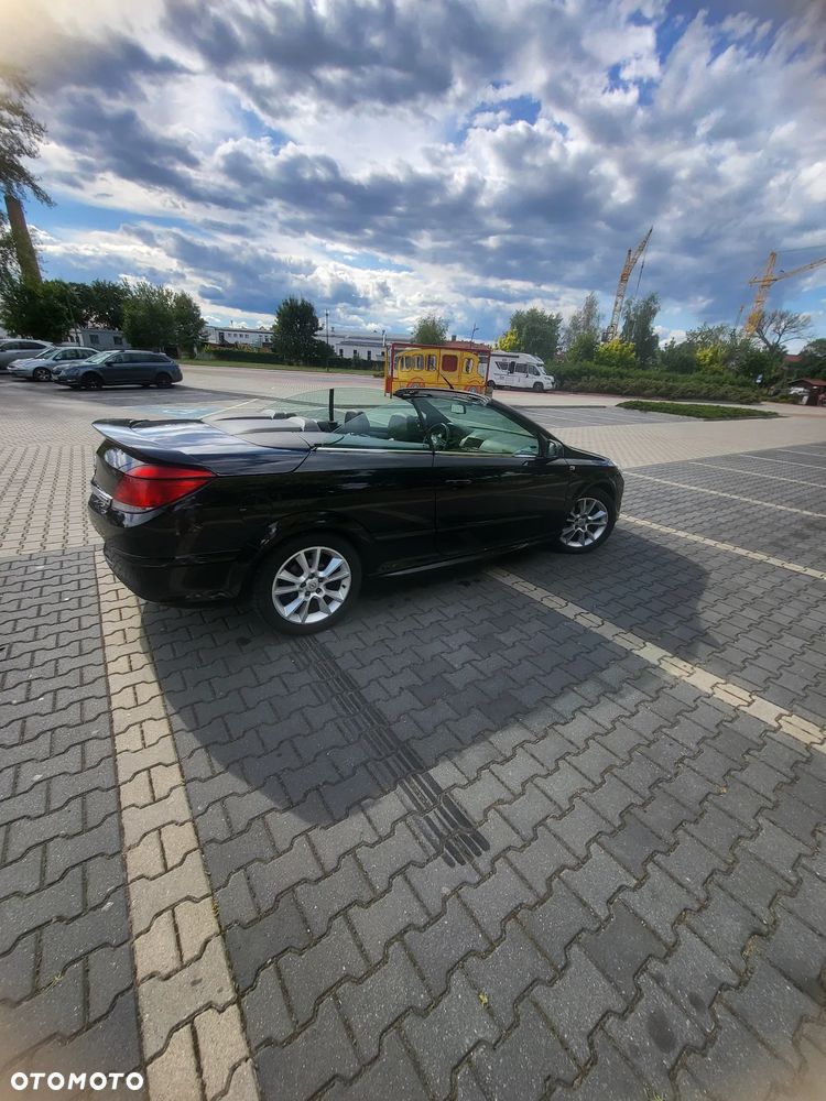 Opel Astra 1.6 T Enjoy - 4