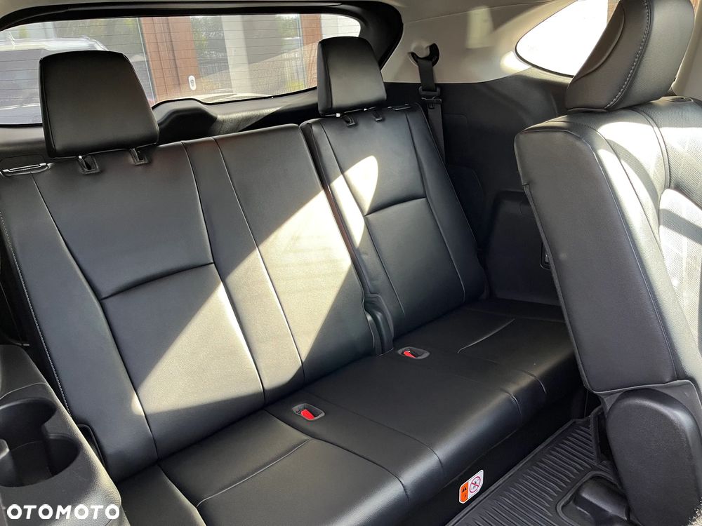 Toyota Highlander 2.5 Hybrid Executive - 29