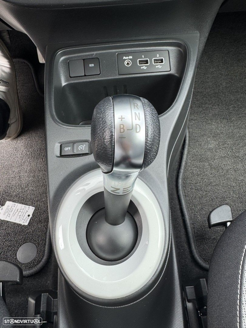 Renault Twingo Z.E. 22 Intens - 26