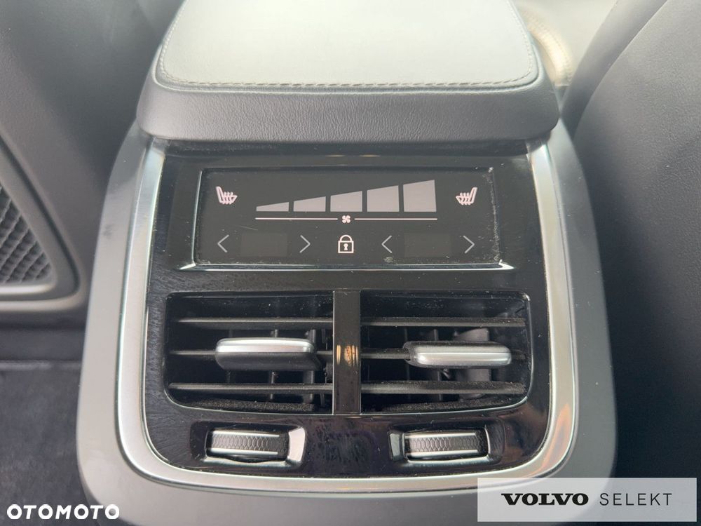 Volvo XC 90 - 26