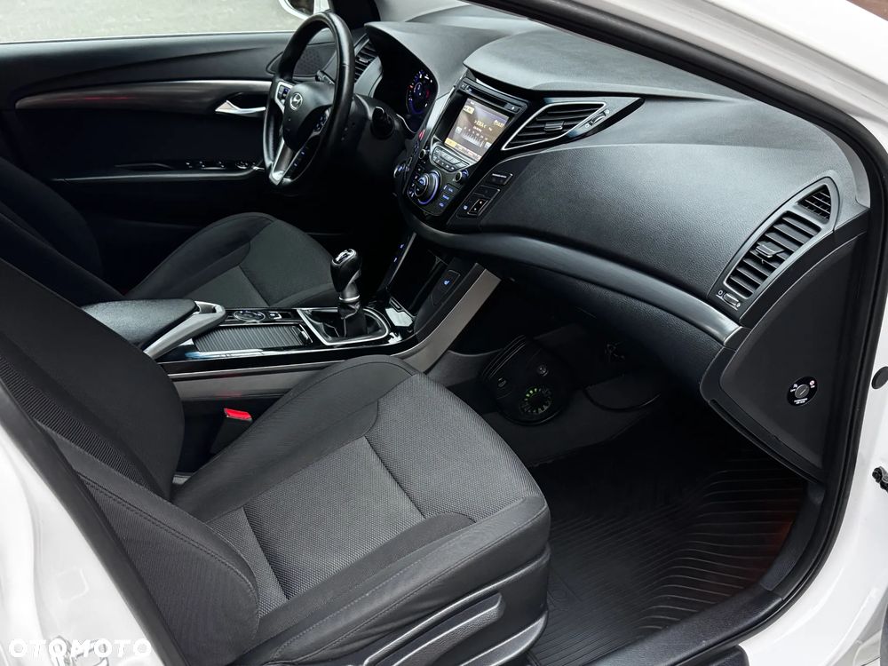 Hyundai i40 - 15