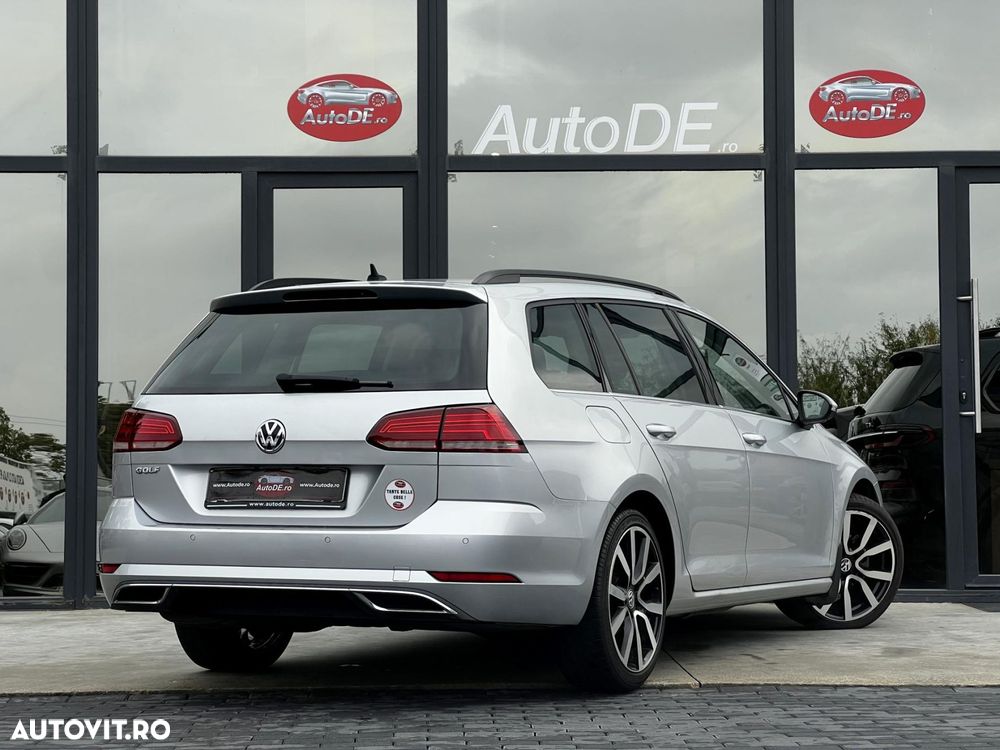 Volkswagen Golf - 4