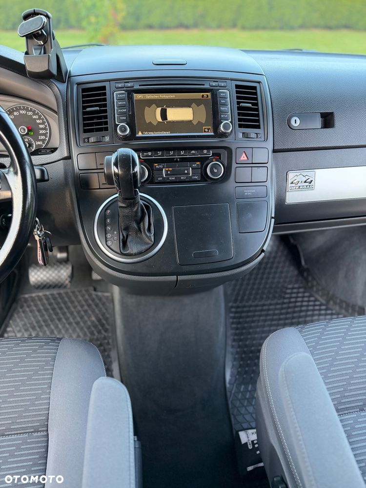 Volkswagen Multivan - 37