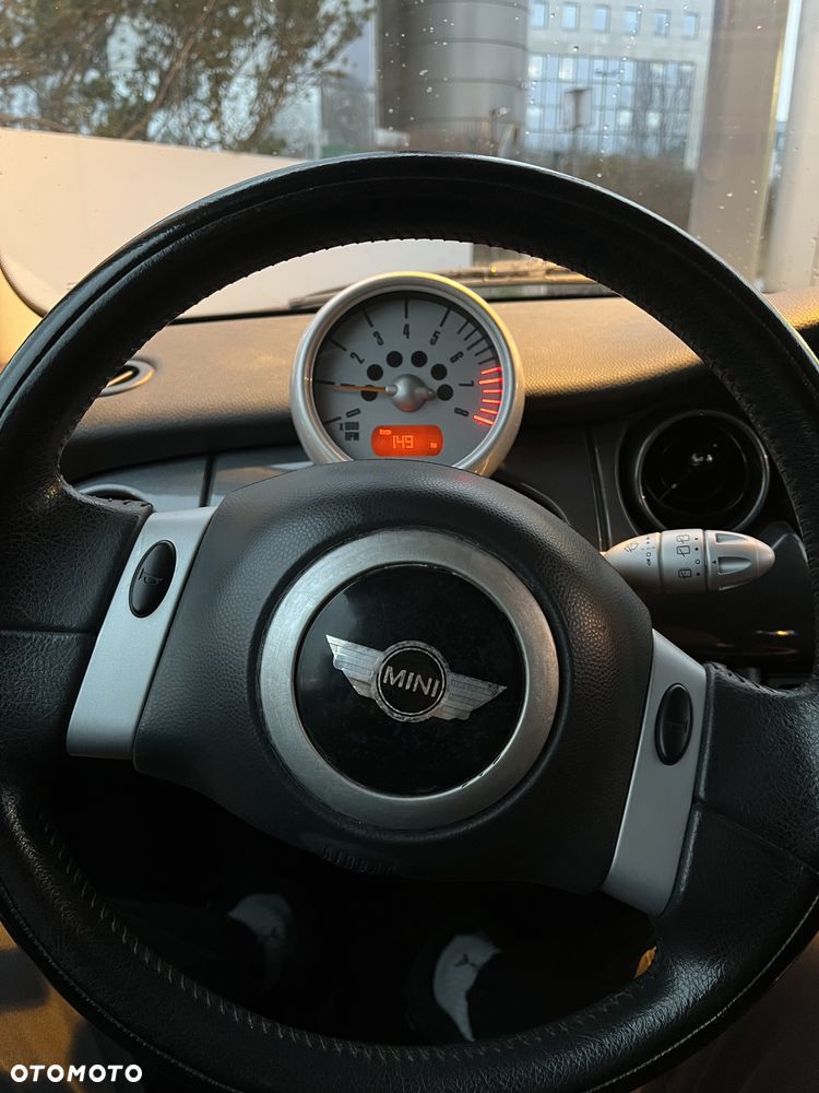 MINI ONE Standard - 11