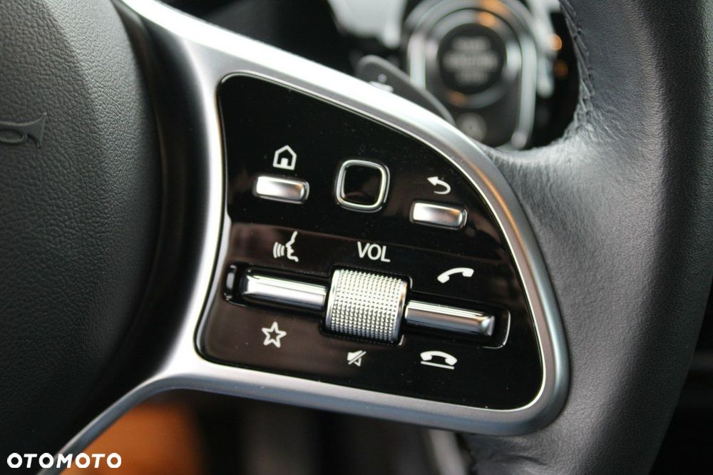 Mercedes-Benz CLA - 26