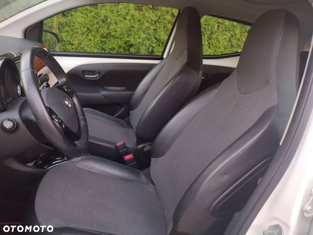 Toyota Aygo 1.0 VVT-i Color Edition - 23
